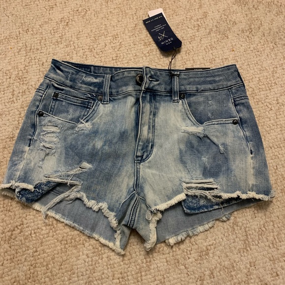 American Eagle Jean Shorts - Picture 4 of 4
